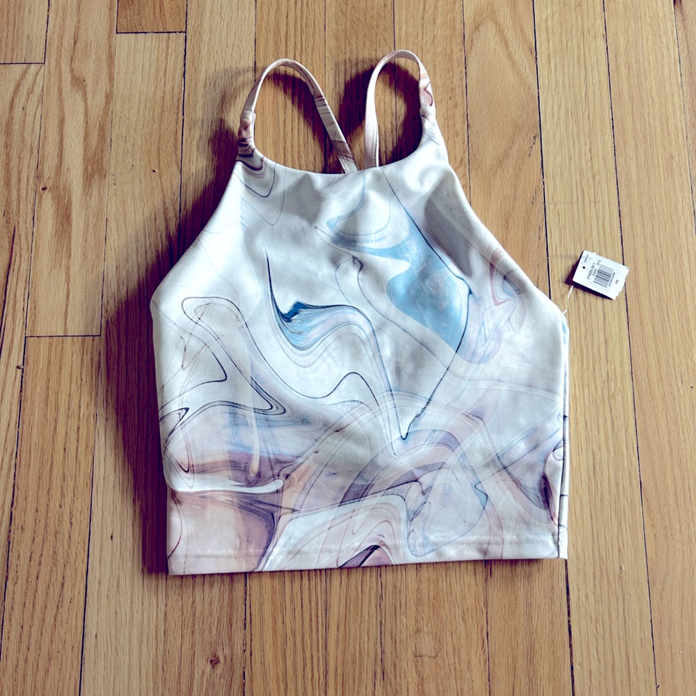 NWT Old Navy longline sports bra in size XS. Pad inserts included/removable.